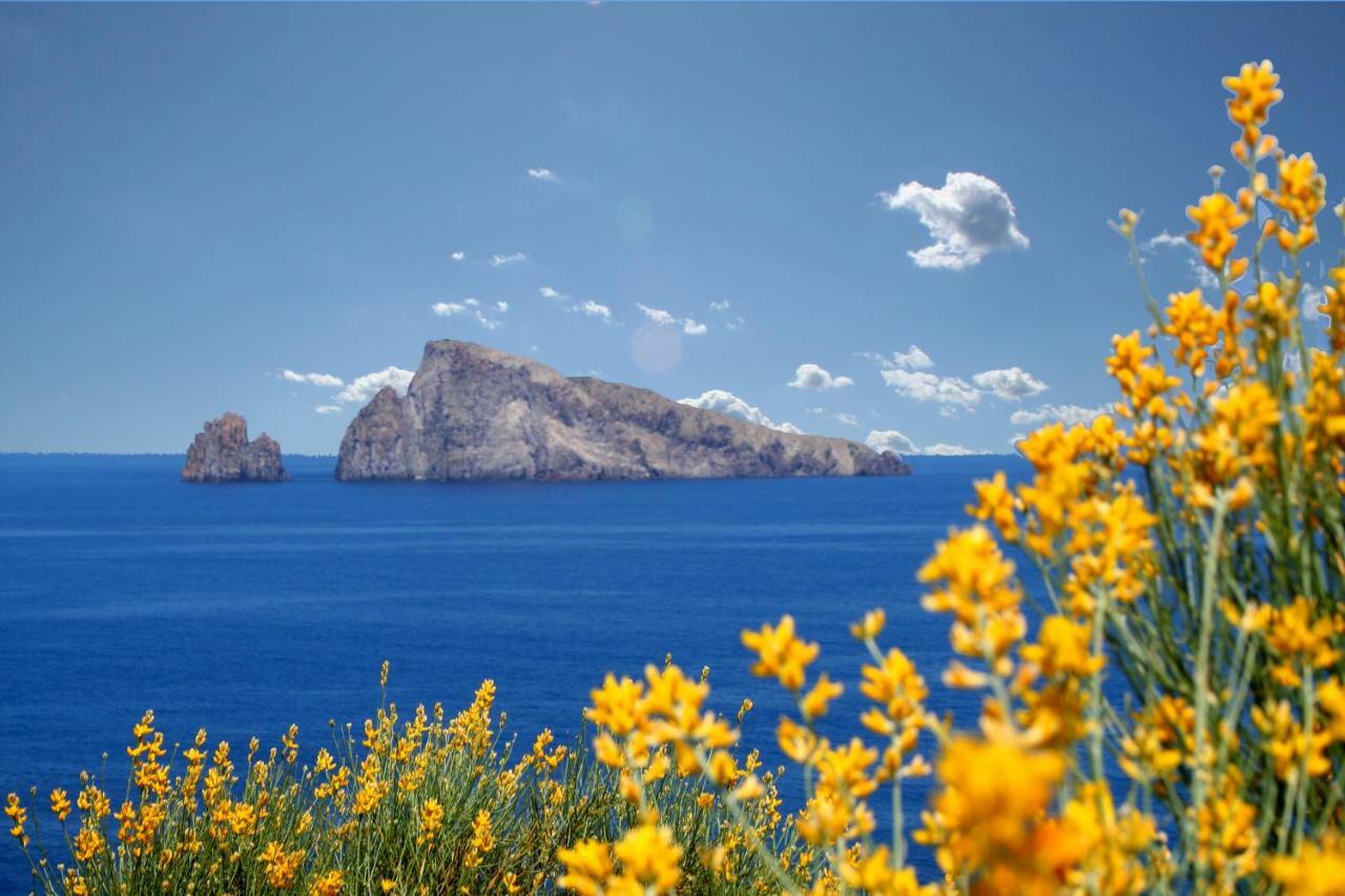 La Ginestra Villa Panarea Luaran gambar