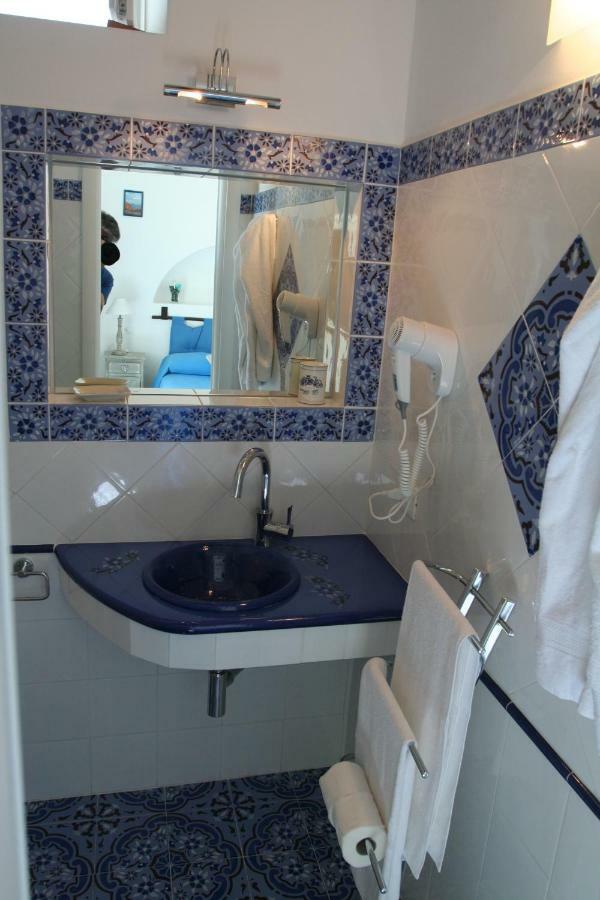 La Ginestra Villa Panarea Luaran gambar